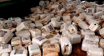 Agrodefesa apreende caminhão por coleta ilegal de embalagens de agrotóxicos